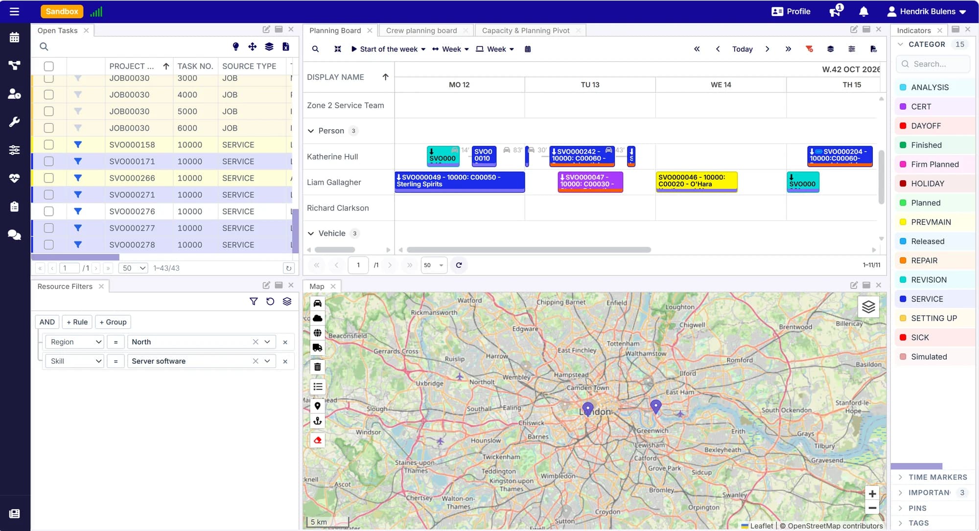 Planning board with open work, technicians, travel times, filters, and a map of jobs